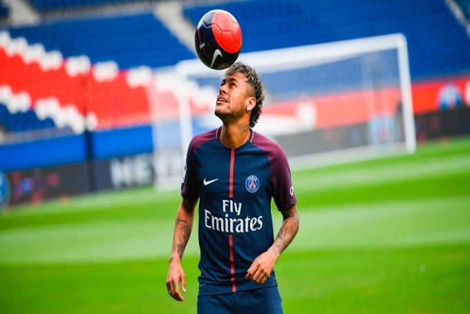Manchester United prepara proposta de R$ 1,9 bilhão por Neymar