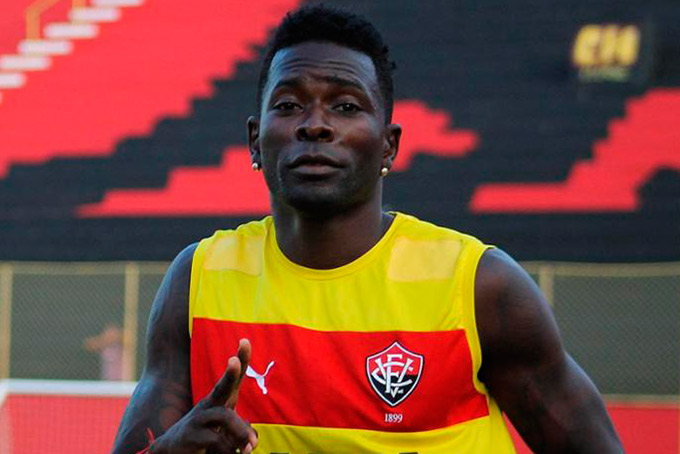 Kanu defende manutenção de elenco do Vitória