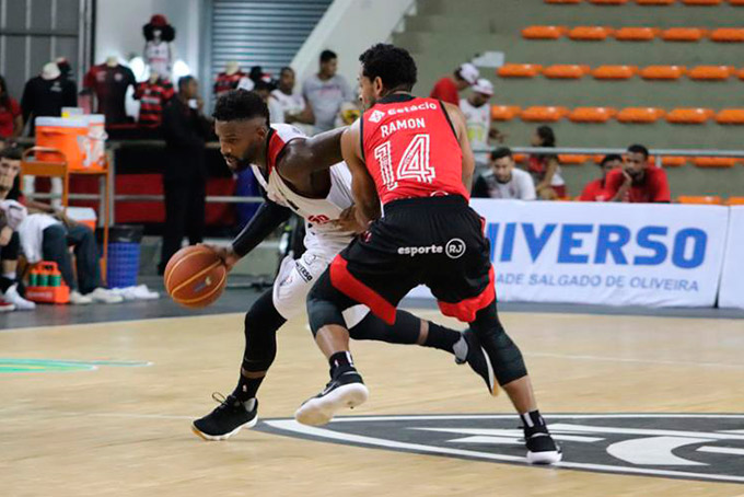 Vitória cai para o Flamengo e perde a primeira em casa no NBB