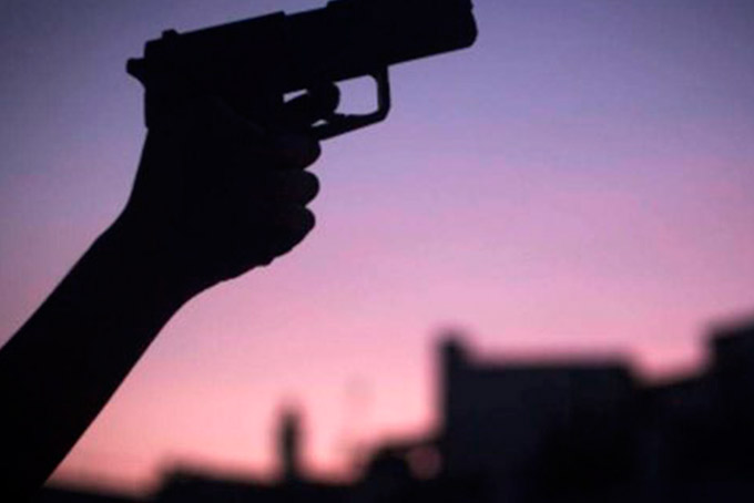 Grávida atira em policiais militares após realizar roubo 