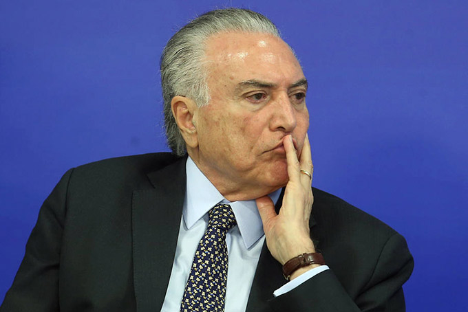 Temer deve apresentar respostas à PF ainda hoje, diz advogado