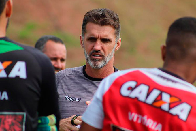 Mancini descarta chance de revezar jogadores em temporada 