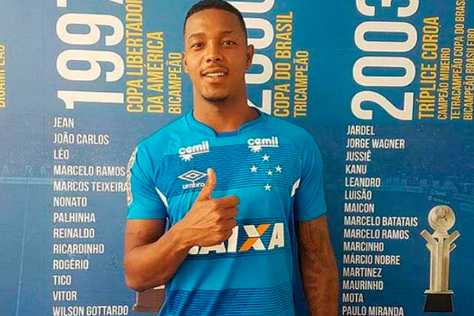 David se apresenta lesionado e Cruzeiro adia pagamento ao Leão
