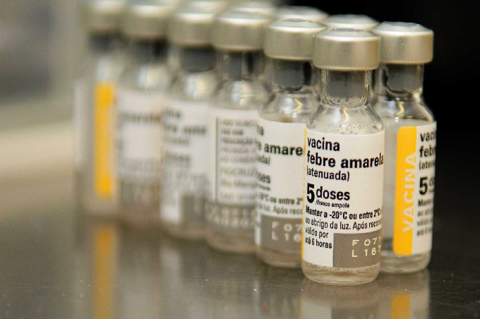 Vacina de febre amarela tem estoques no limite