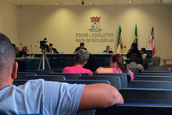 Câmara aprova mudança no regime de trabalho de servidores
