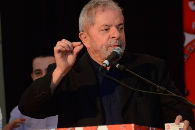 Lula pede prescrição da pena no caso triplex
