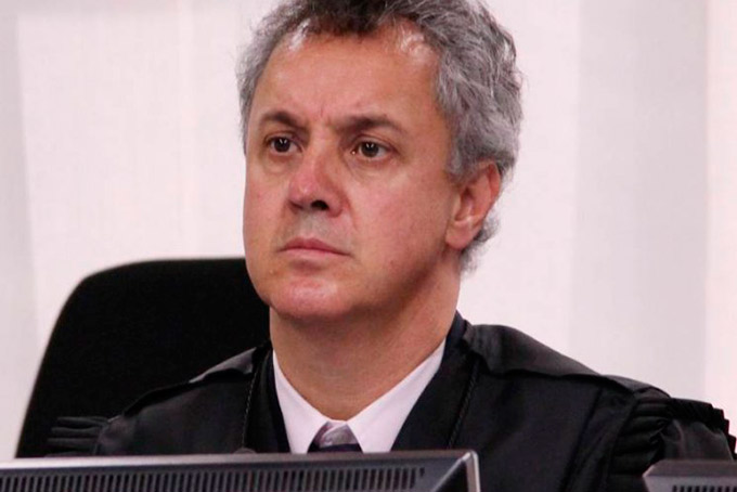 Lula foi um dos articuladores de esquema na Petrobras, diz relator