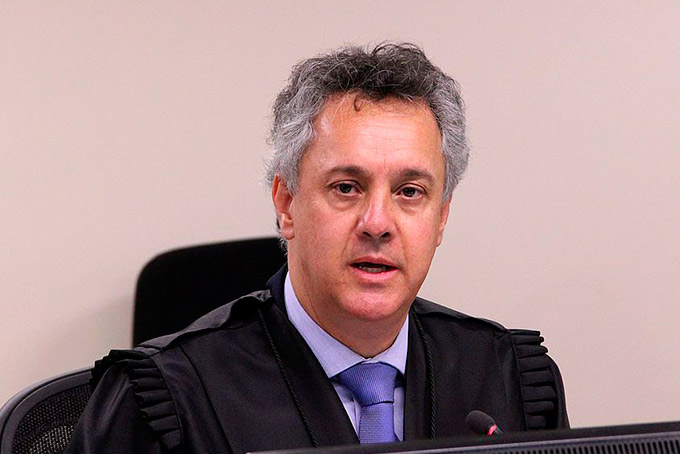 Relator aumenta pena de Lula para 12 anos e 1 mês de prisão