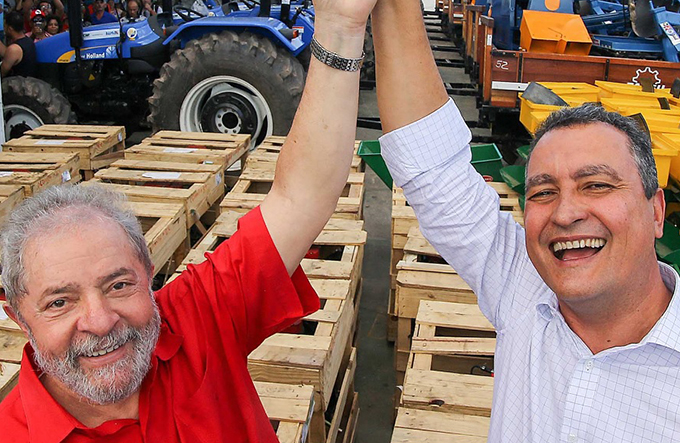 Condenação de Lula é 'golpe contra a democracia', avalia Rui