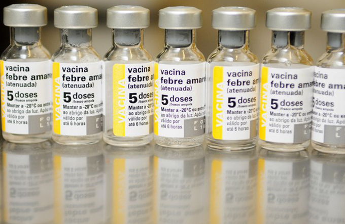 Produção de vacina contra febre amarela deve dobrar no país