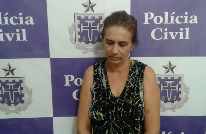 Mulher é presa sob acusação de envenenar toda uma família