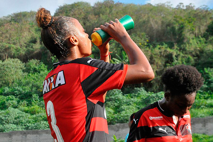 Vitória realizará peneira do futebol feminino no sábado