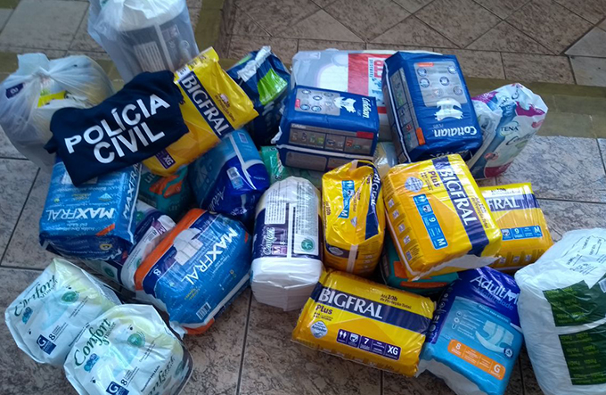 Polícia Civil de Mata doa fraldas geriátricas a Lar de Idosos
