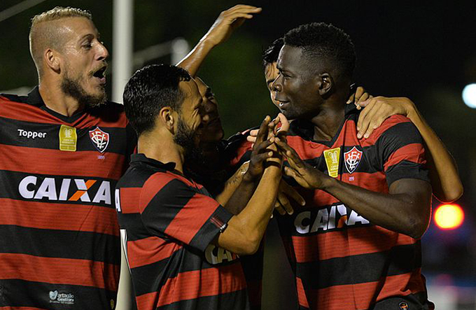  Vitória goleia o Ferroviário no Barradão