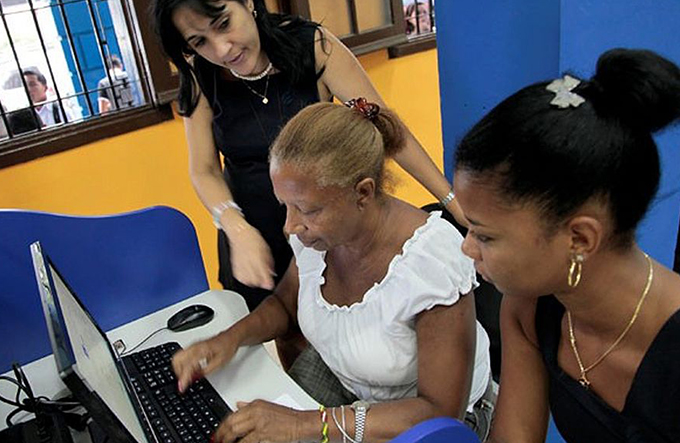 Governo cubano protesta contra melhorias na internet