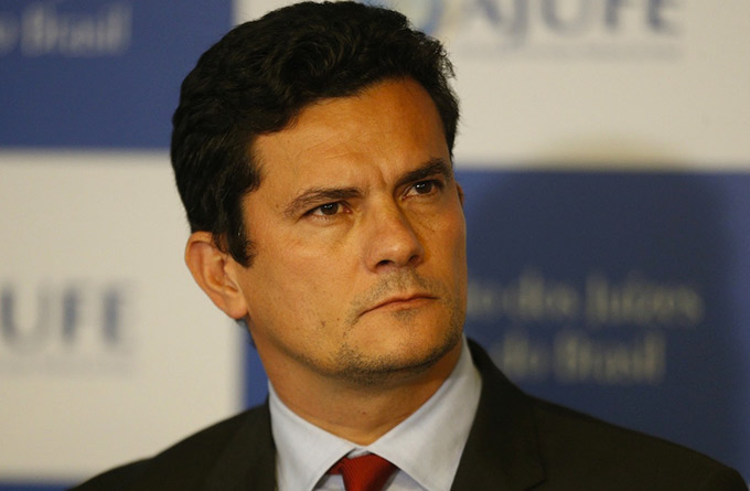 Defesa pede que Moro se declare suspeito para julgar Cunha