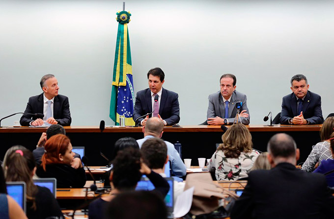 Governo quer aprovar reforma da Previdência até dia 28