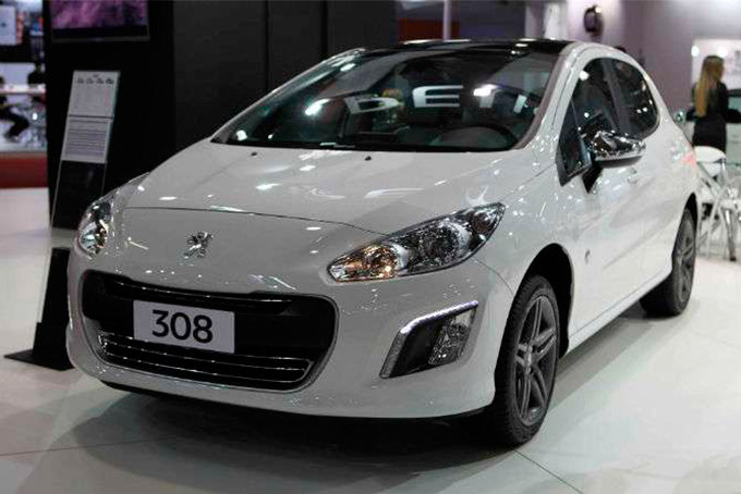 Peugeot convoca 308 e 408 para recall por risco de incêndio