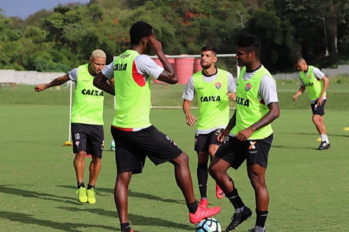 Vitória inicia preparação para duelo pela Copa do Brasil