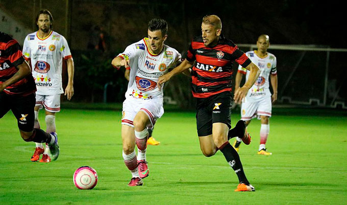 Meia da Juazeirense morre após sofrer infarto em treino
