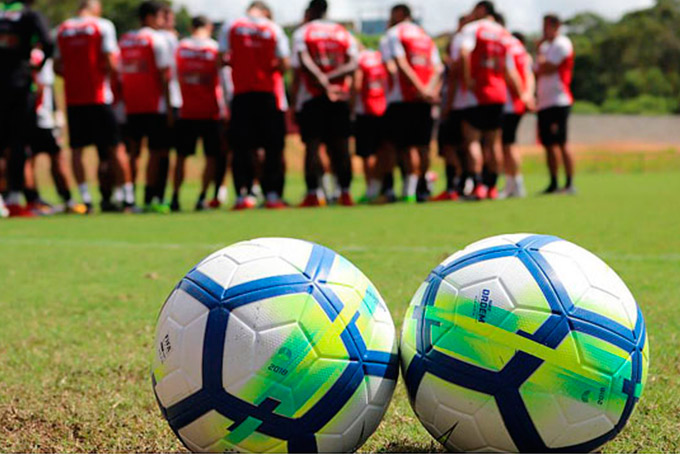 Vitória recebe Corumbaense hoje, em jogo único no Barradão
