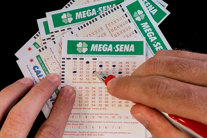 Mega-Sena acumula e poderá pagar R$ 100 milhões no sorteio 