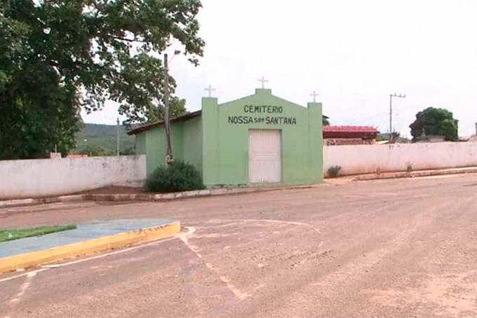 Mulher é enterrada viva após erro médico, diz família