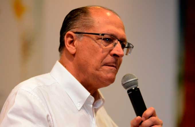 Geraldo Alckmin nega conversas com Luciano Huck