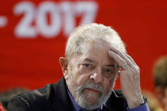 Petistas já discutem estratégias em caso de prisão de Lula