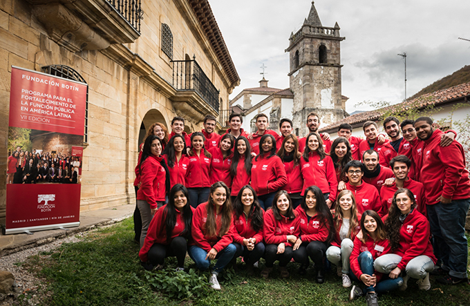Espanha oferece bolsas de 100% para estudantes da América Latina