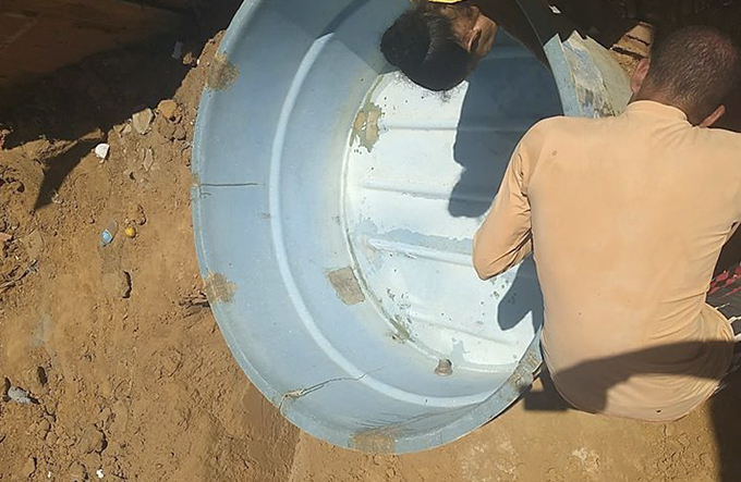Moradores reclamam da falta de água há mais de oito dias 