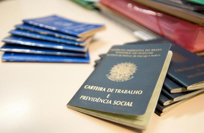 Mais de 200 mil comerciários correm risco de perder emprego