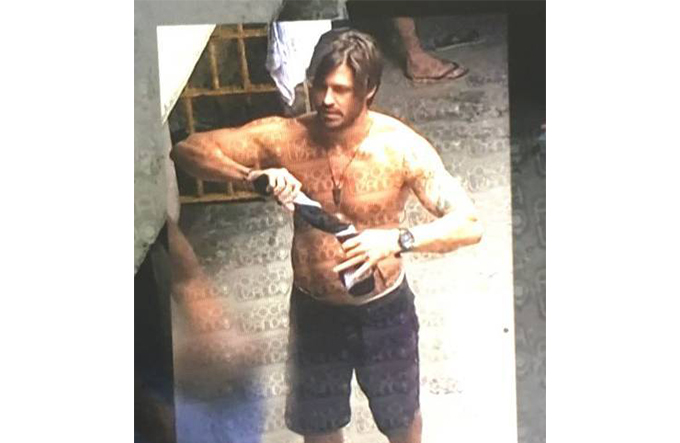 Dado Dolabella é fotografado dentro da cadeia