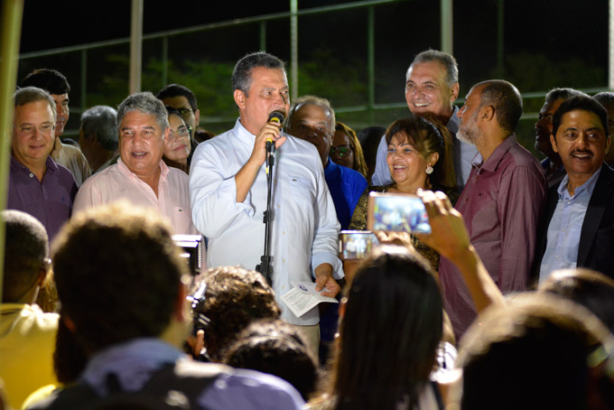 Rui Costa garante instalação de Colégio Militar em Dias d'Ávila