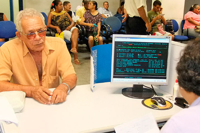 193 mil baianos podem ter benefício do INSS bloqueado
