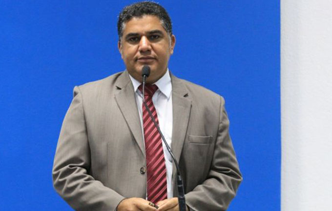Presidente da Câmara de vereadores é afastado do cargo