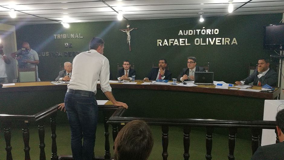 Mancini é absolvido, Vitória multado e Kanu suspenso por 10 jogos