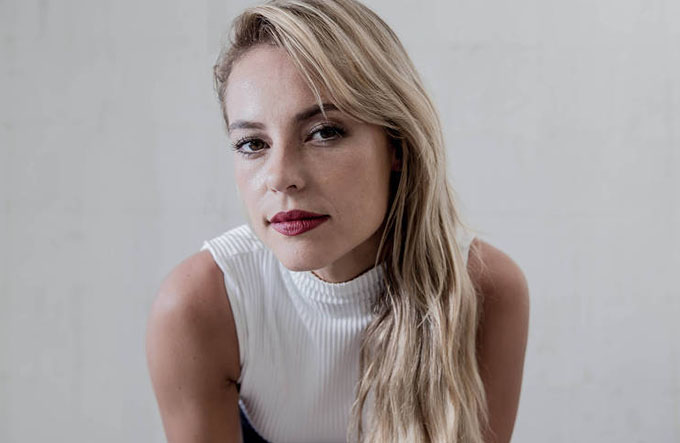 Paolla Oliveira tem fotos íntimas vazadas por colega de equipe
