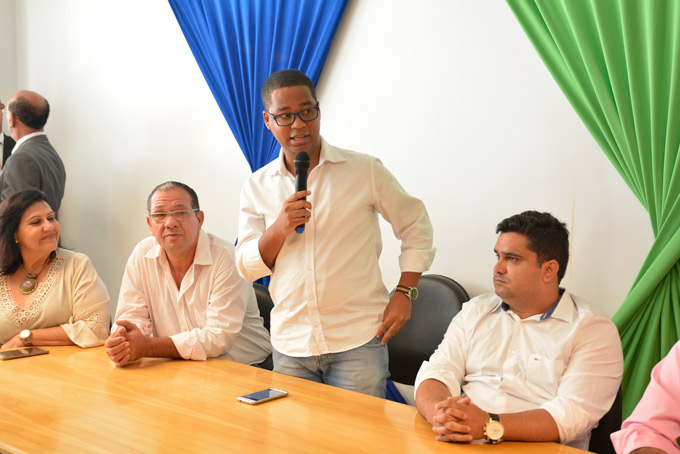 Renato Henrique rebate Marcelino durante posse de substituto