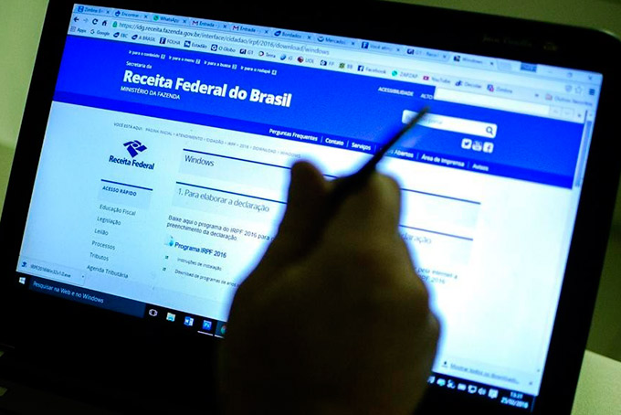 Receita libera na quinta lote residual de restituição do IR