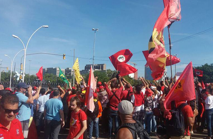 Câmara pagou despesas de petistas que foram ao julgamento de Lula