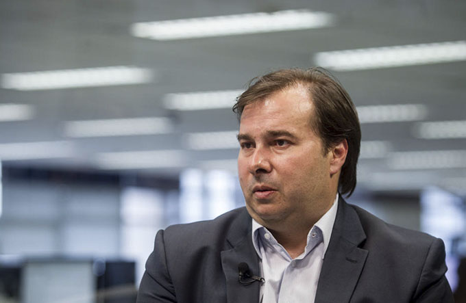 DEM tenta se cacifar ao lançar Maia à Presidência