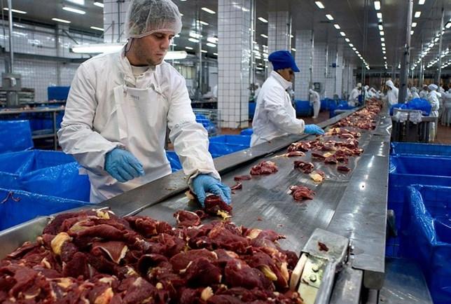 Justiça impede investigados da BRF de frequentar frigoríficos