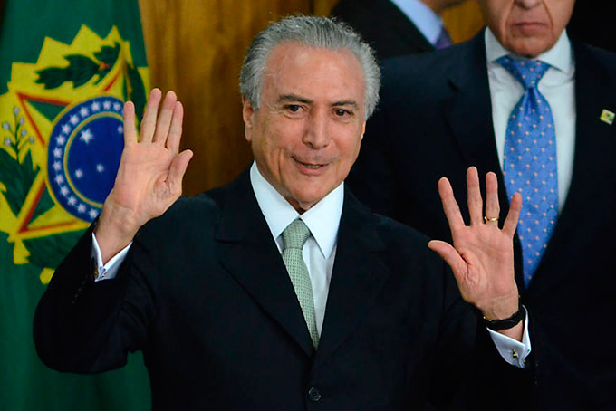 Temer quer rever decisão de Barroso sobre indulto natalino