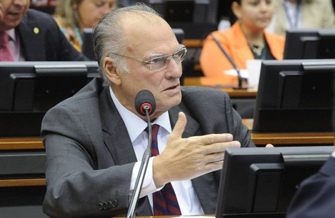 PPS tenta angariar 'cabeças pretas' do PSDB