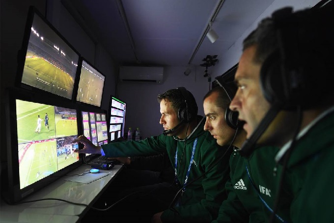 Fifa aprova uso do árbitro de vídeo na Copa do Mundo