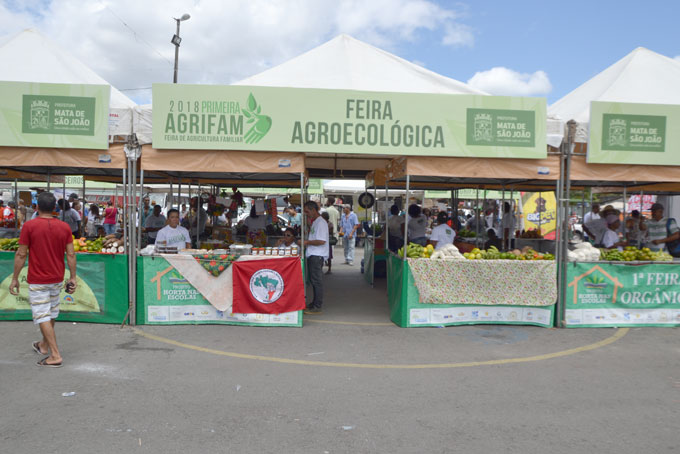 1ª Feira da Agricultura Familiar reuniu expositores da região 