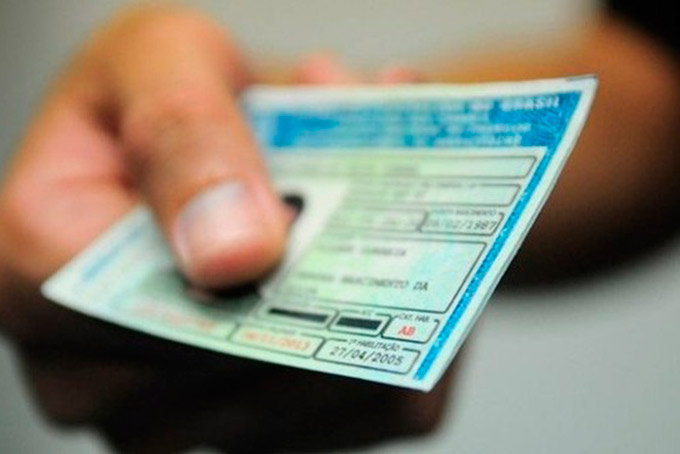 Resolução que exigia curso para renovar CNH é cancelada