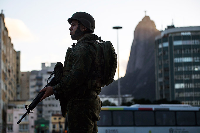 Temer irá destinar R$ 1 bilhão para intervenção no Rio
