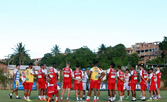 Bahia recebe a Juazeirense e decide vaga na final do Baianão